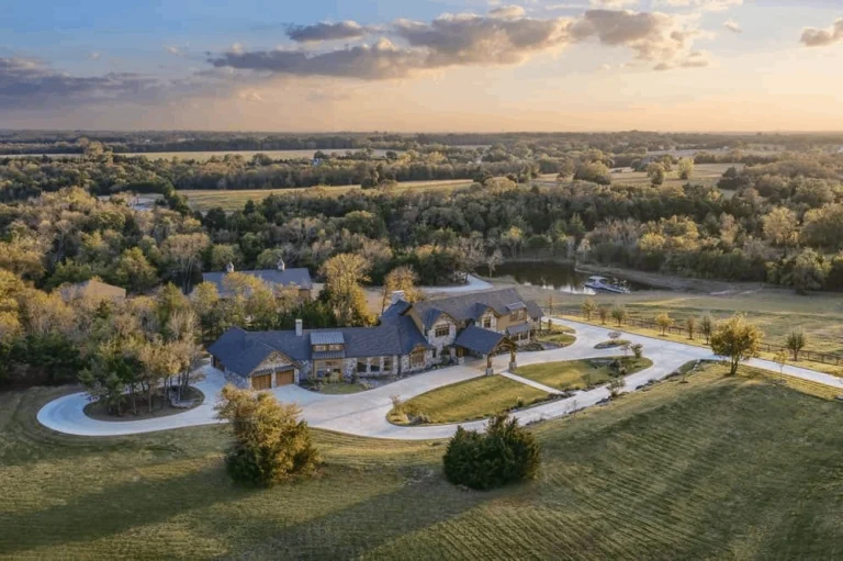 drone-shot-with-driveway