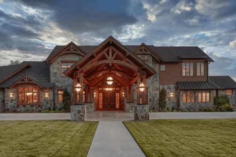 house-walkup-with-driveway